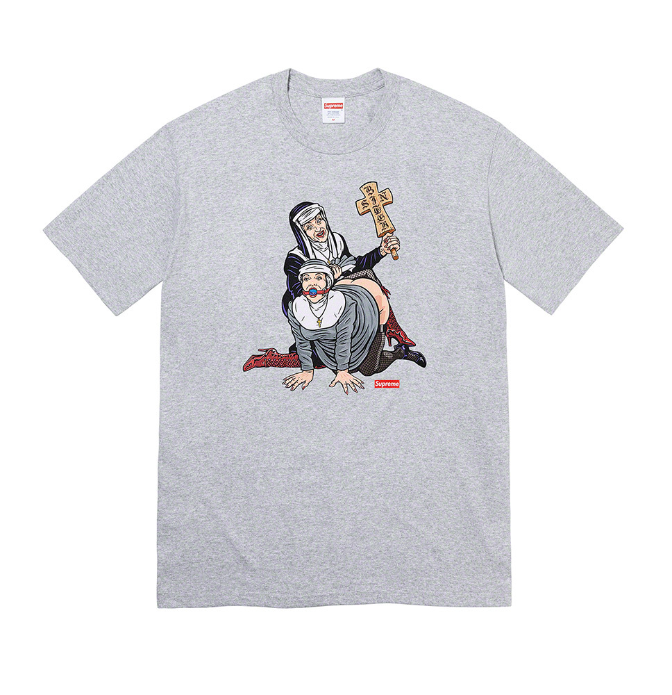 Le t-shirt Supreme qui avait déclenché un scandale à la fin de l'année 2022.