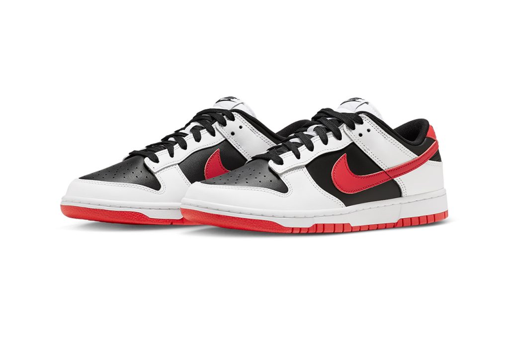 Une vue d'ensemble de la Dunk 2023 de Nike, dans sa version blanche, noire et rouge.