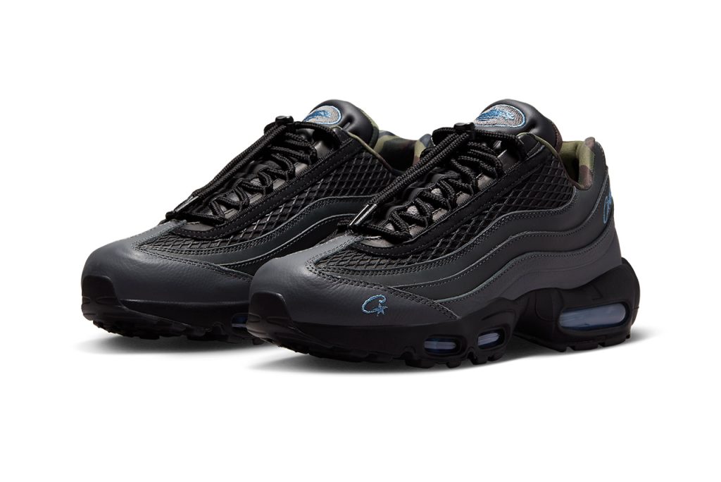 Vue complète des Corteiz x Nike Air Max 95 "Aegean Storm"