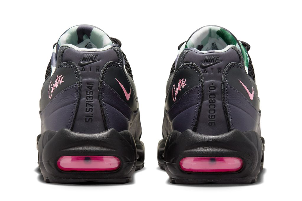 Vue du talon et de l'arrière des Air Max 95 "Pink Beam" de Corteiz et Nike