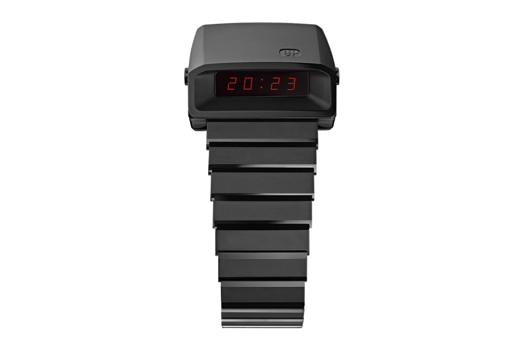 Montre Casquette 2023 de Girard-Perregaux édition Saint Laurent