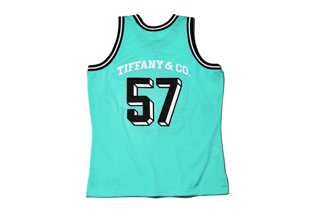 Maillot de basket ball Mitchell and Nes de Tiffany version 2023, côté face.