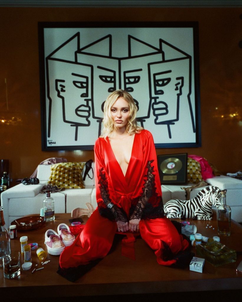 Lily-Rose Depp incarne Jocelyn dans la série The Idol