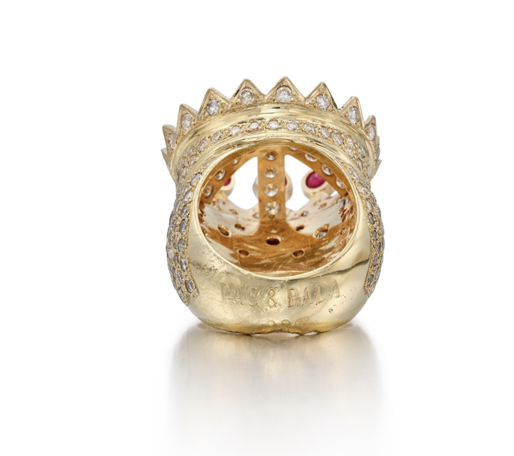 La bague de Tupac Shakur, achetée par Drake pour plus d'un million de dollars en juillet 2023