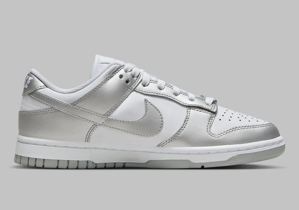 Nike Dunk low "Metallic Silver"