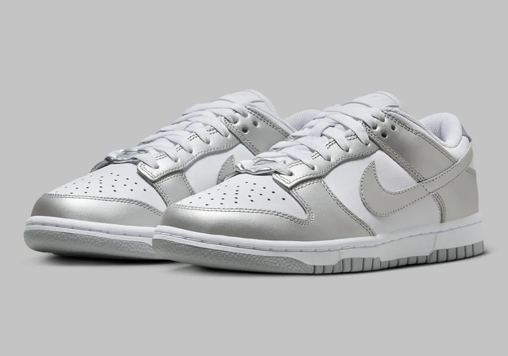 Nike Dunk low "Metallic Silver"