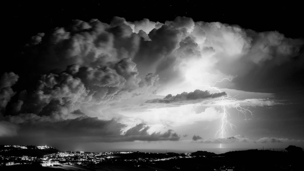 "The Power of Thunder" - Edoardo Frenquelli